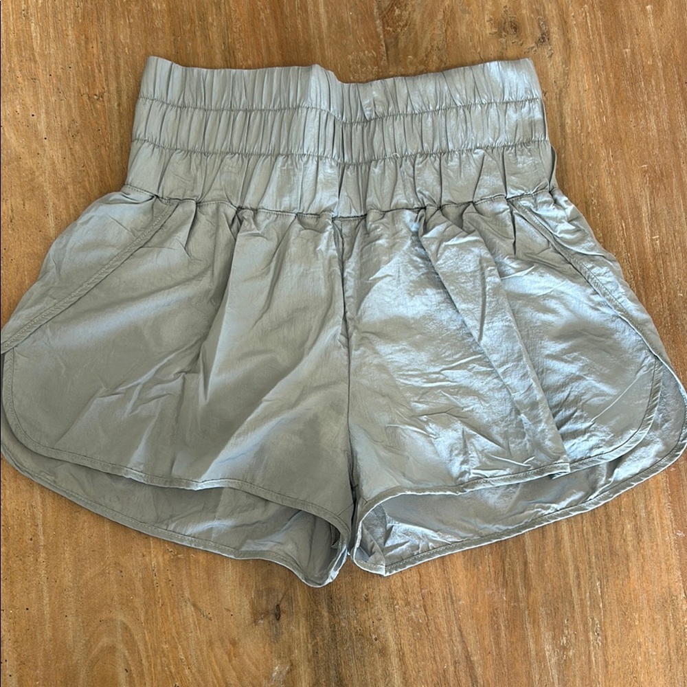 High Waist Gray Elasticized‎ Shorts Relaxed Fit Lightweight Textured Women's S
